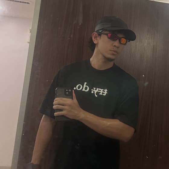 Kitted up before a run